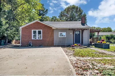 1111 E Park Drive, Gastonia, NC 28054 - Photo 2