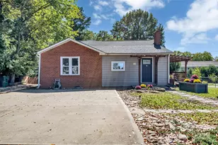 1111 E Park Dr, Gastonia, NC 28054 - Photo 1