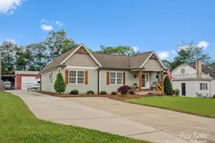 107 Pressley St, Clover, SC 29710 - Photo 4