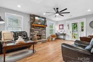 107 Pressley St, Clover, SC 29710 - Photo 8