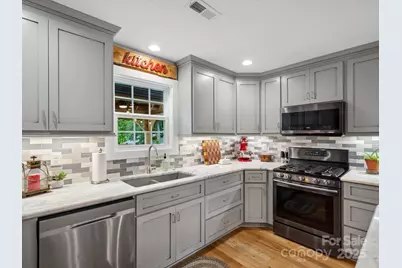 107 Pressley Street, Clover, SC 29710 - Photo 18