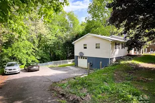 99 Boone St, Spruce Pine, NC 28777 - Photo 18