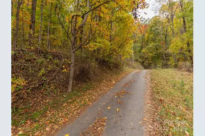 000 Sleepy Hollow Lane #13, Canton, NC 28716 - Photo 2