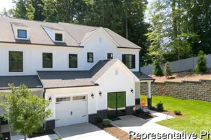 11619 Sapsucker Ln, Charlotte, NC 28215 - Photo 2