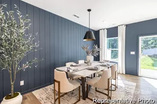 11619 Sapsucker Ln, Charlotte, NC 28215 - Photo 10