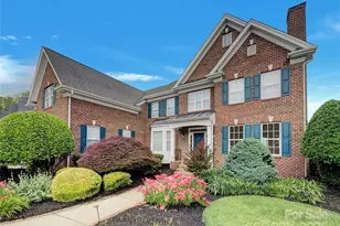 1000 Sarandon Dr, Matthews, NC 28104 - Photo 2