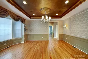 1000 Sarandon Dr, Matthews, NC 28104 - Photo 12