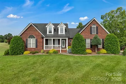 814 Settlers Drive, Cherryville, NC 28021 - Photo 2