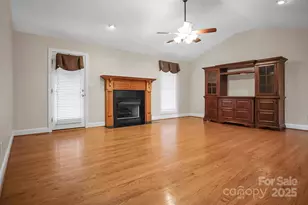 814 Settlers Dr, Cherryville, NC 28021 - Photo 12