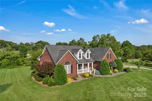 814 Settlers Dr, Cherryville, NC 28021 - Photo 4