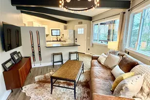 109 Beechwood Ln, Beech Mountain, NC 28604 - Photo 6