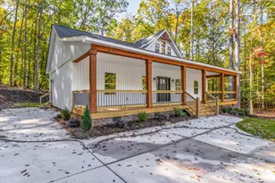 237 Roxboro Dr, Mount Gilead, NC 27306 - Photo 4