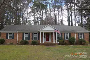 910 Parham St, Henderson, NC 27536 - Photo 1