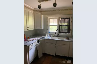 910 Parham Street, Henderson, NC 27536 - Photo 12