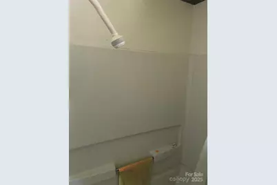 910 Parham Street, Henderson, NC 27536 - Photo 16