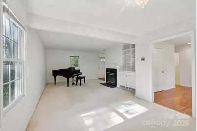 124 Hilltop Road, Black Mountain, NC 28711 - Photo 8