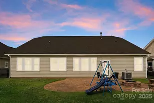 8830 Artesa Mill Ln, Charlotte, NC 28214 - Photo 32