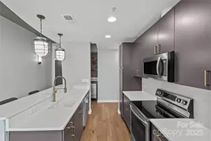 210 N Church St, Charlotte, NC 28202 - Photo 10