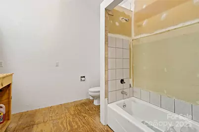 42 Parkway Drive, Marion, NC 28752 - Photo 16