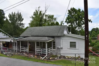 118 Fourth C Street, Marion, NC 28752 - Photo 1