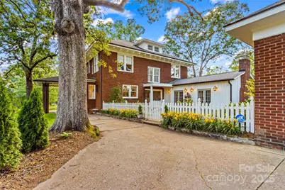 712 N Center Street N, Statesville, NC 28677 - Photo 2