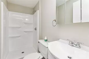 9464 Lexington Cir, Charlotte, NC 28213 - Photo 14