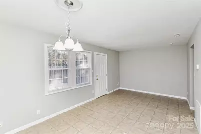 9464 Lexington Circle #B, Charlotte, NC 28213 - Photo 8