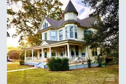 4689 Lakeview Acres Road, Valdese, NC 28690 - Photo 4