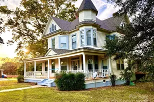 4689 Lakeview Acres Rd, Valdese, NC 28690 - Photo 4