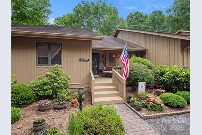 502 Spanish Oak Lane, Hendersonville, NC 28791 - Photo 2