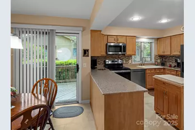 502 Spanish Oak Lane, Hendersonville, NC 28791 - Photo 14