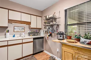 304 Abbey Cir, Asheville, NC 28805 - Photo 8