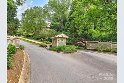 304 Abbey Circle, Asheville, NC 28805 - Photo 16