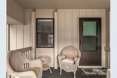 304 Abbey Circle, Asheville, NC 28805 - Photo 2