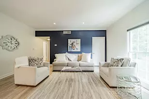 5927 Quail Hollow Rd, Charlotte, NC 28210 - Photo 2