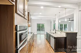 8521 Aspen Ct, Charlotte, NC 28227 - Photo 6