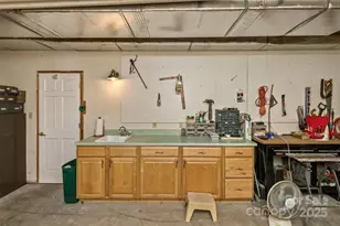 25 Windsong Dr, Fairview, NC 28730 - Photo 40