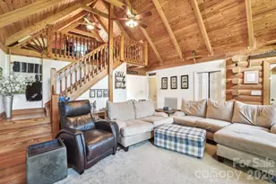 65 E Dream St, Hendersonville, NC 28792 - Photo 4