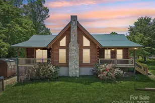 65 E Dream St, Hendersonville, NC 28792 - Photo 1