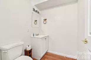 65 E Dream St, Hendersonville, NC 28792 - Photo 26