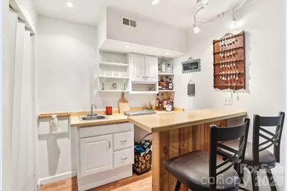 65 E Dream Street, Hendersonville, NC 28792 - Photo 22