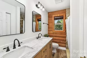 65 E Dream St, Hendersonville, NC 28792 - Photo 10