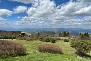 143 Daniel Boone Trl, Burnsville, NC 28714 - Photo 4