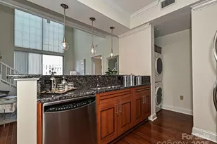 300 W 5th St, Charlotte, NC 28202 - Photo 2