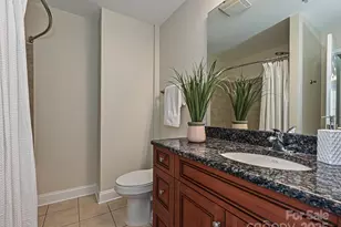 300 W 5th St, Charlotte, NC 28202 - Photo 8