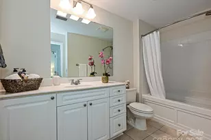 300 W 5th St, Charlotte, NC 28202 - Photo 14