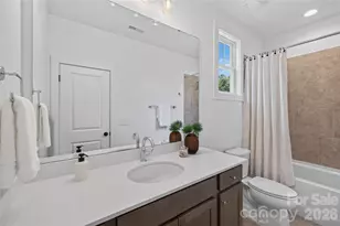 9109 Maybry Pk St, Charlotte, NC 28212 - Photo 24