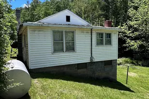 611 Johnson Hollow Rd, Bakersville, NC 28705 - Photo 4