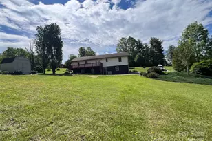 660 Halltown Rd, Spruce Pine, NC 28777 - Photo 4