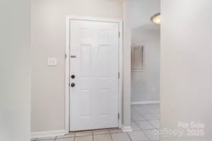 8005 Horse Chestnut Ln, Charlotte, NC 28277 - Photo 6